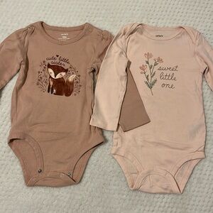 Carter’s 2 Long Sleeve Bodysuits 18M